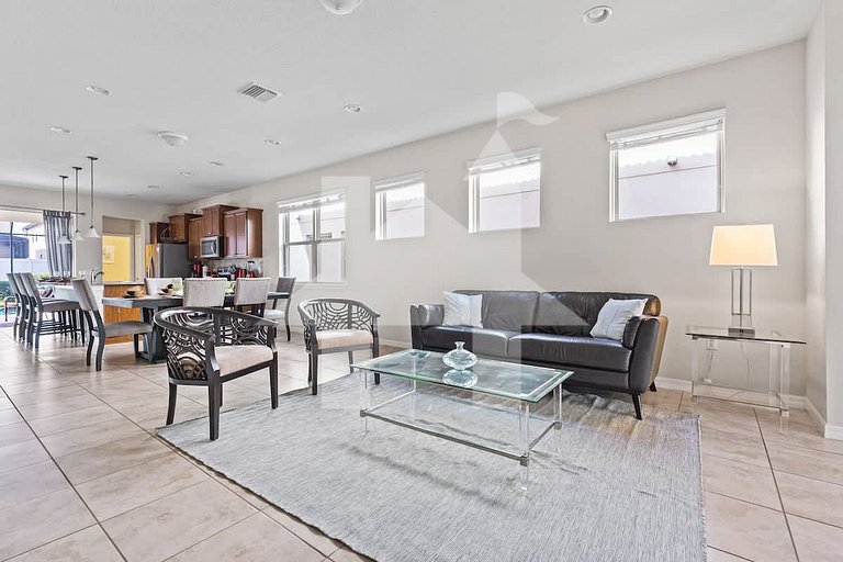 Vacation Home Near Disney, 5 bedrooms