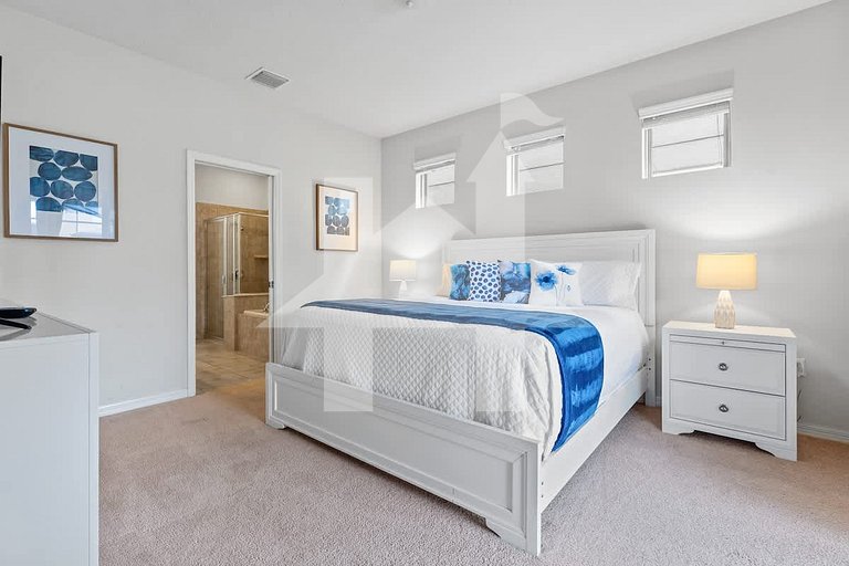 Vacation Home Near Disney, 5 bedrooms