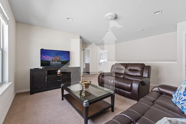 Vacation Home Near Disney, 5 bedrooms