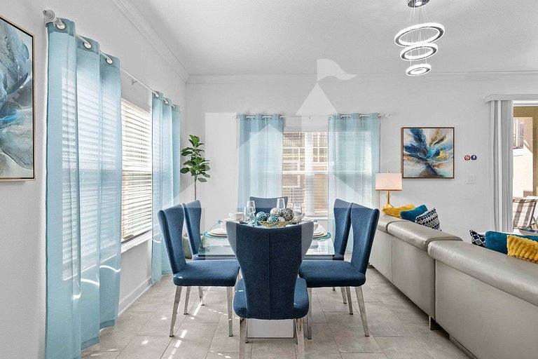 Vacation Home Near Disney, 5 bedrooms