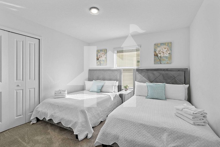 Vacation Home Near Disney, 5 bedrooms