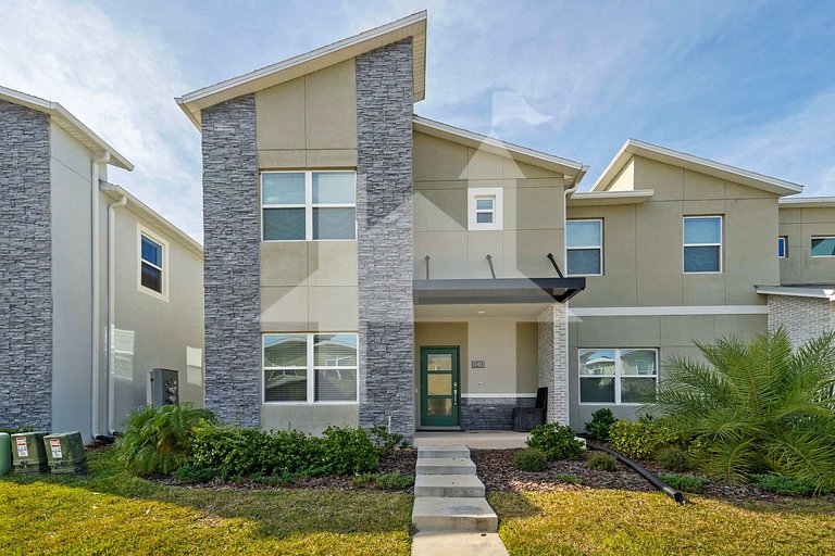 Vacation Home Near Disney, 5 bedrooms