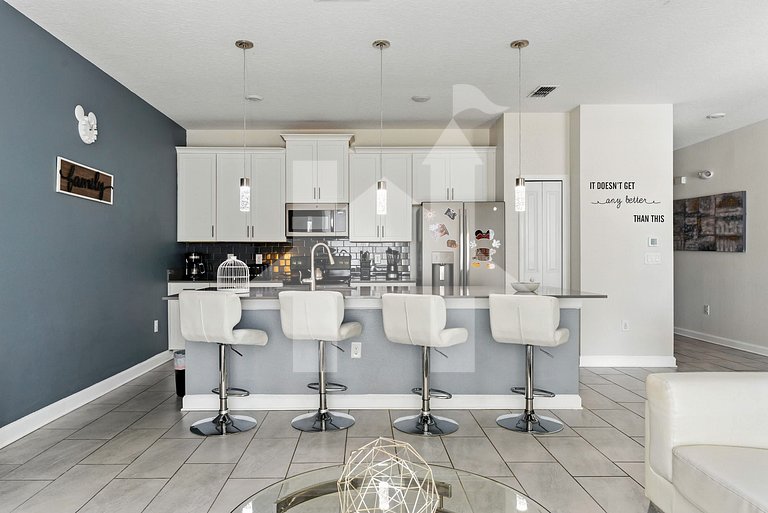 Vacation Home Near Disney, 4 bedrooms