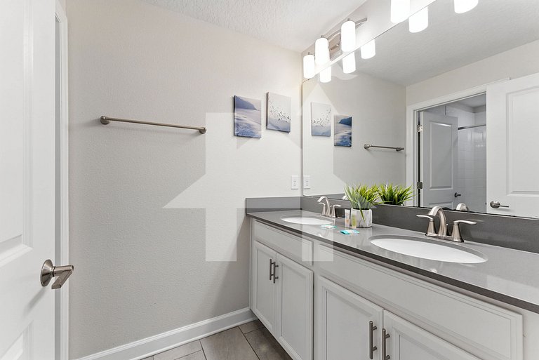 Vacation Home Near Disney, 4 bedrooms