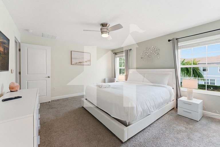 Vacation Home Near Disney, 4 bedrooms