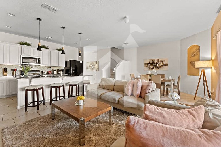 Vacation Home Near Disney, 4 bedrooms