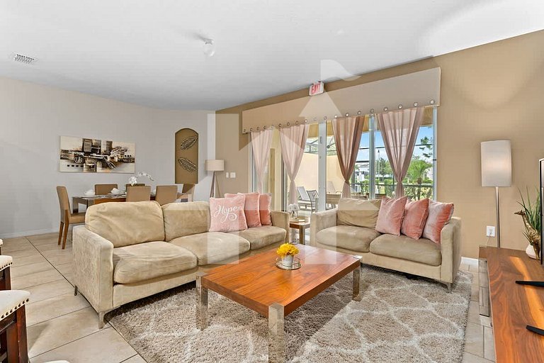 Vacation Home Near Disney, 4 bedrooms