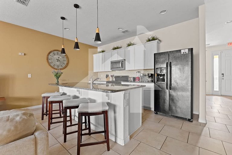 Vacation Home Near Disney, 4 bedrooms