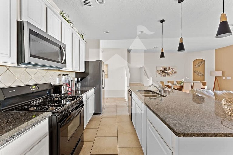 Vacation Home Near Disney, 4 bedrooms