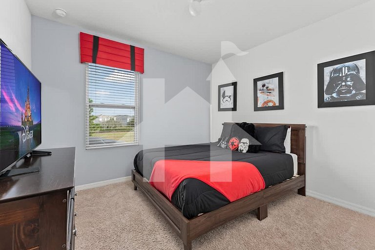 Vacation Home Near Disney, 4 bedrooms