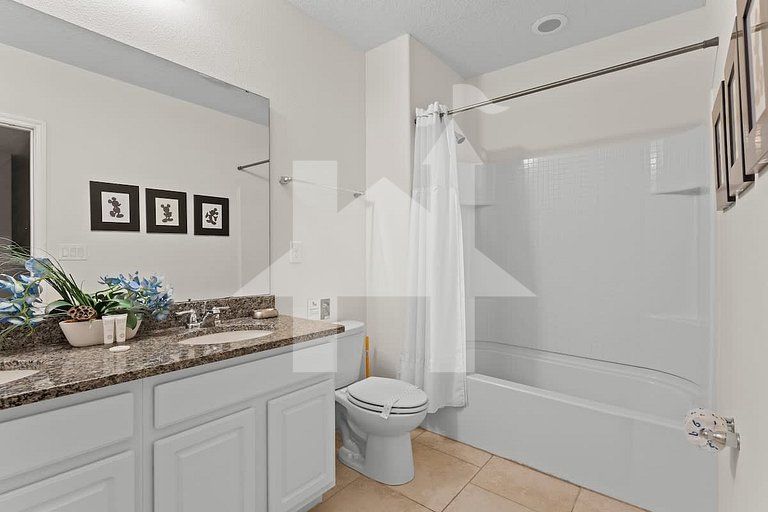 Vacation Home Near Disney, 4 bedrooms