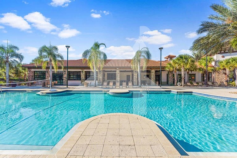 Vacation Home Near Disney, 4 bedrooms