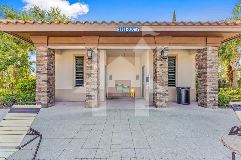 Vacation Home Near Disney, 4 bedrooms