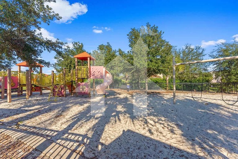 Vacation Home Near Disney, 4 bedrooms