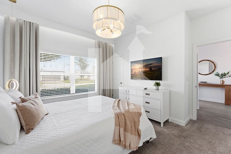 Vacation Home Near Disney, 4 bedrooms