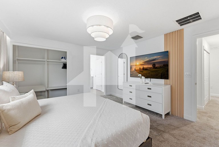 Vacation Home Near Disney, 4 bedrooms