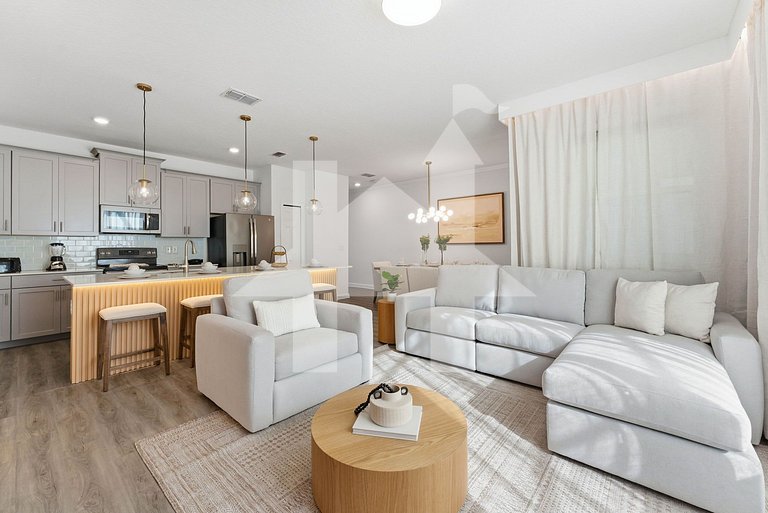 Vacation Home Near Disney, 4 bedrooms