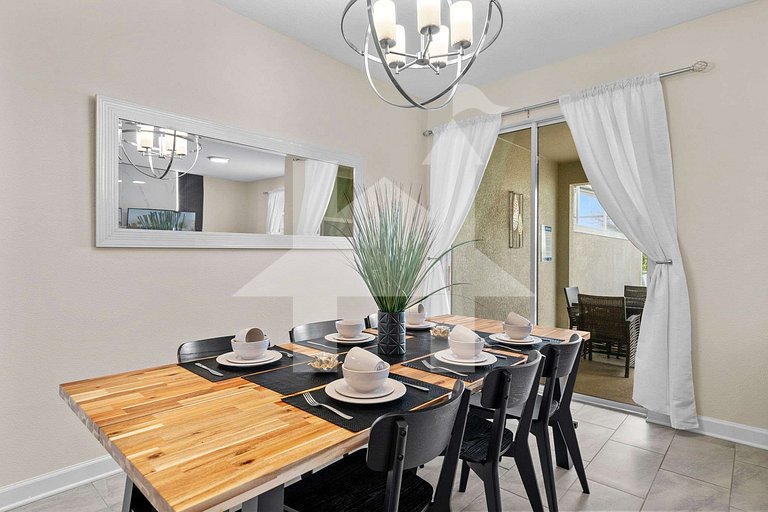 Vacation Home Near Disney, 4 bedrooms