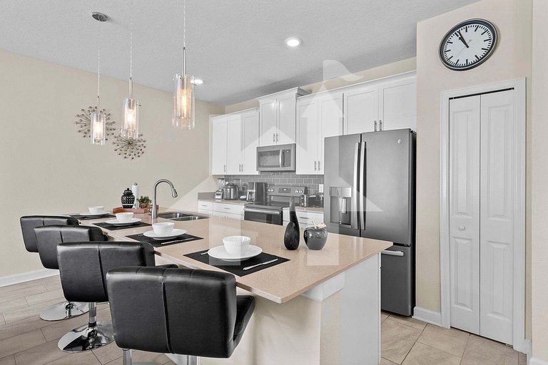 Vacation Home Near Disney, 4 bedrooms