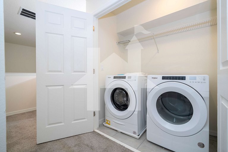 Vacation Home Near Disney, 4 bedrooms