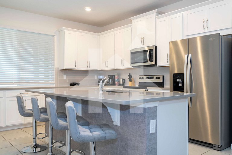 Vacation Home Near Disney, 4 bedrooms