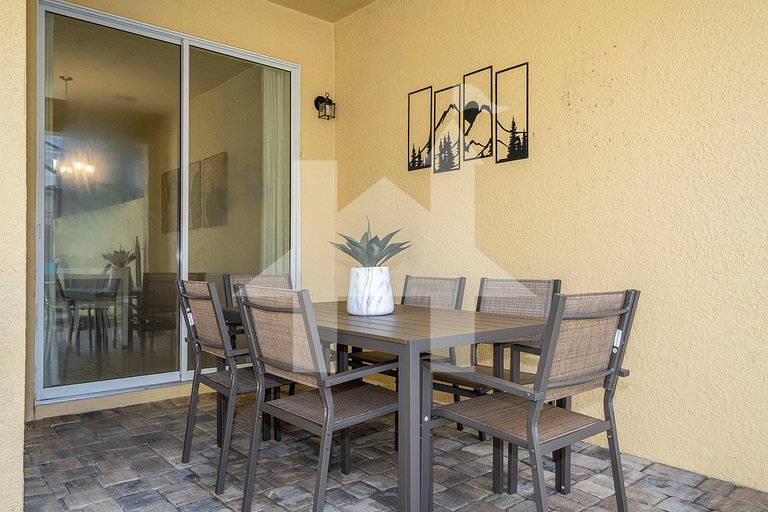 Vacation Home Near Disney, 4 bedrooms