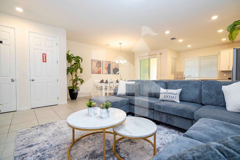 Vacation Home Near Disney, 4 bedrooms