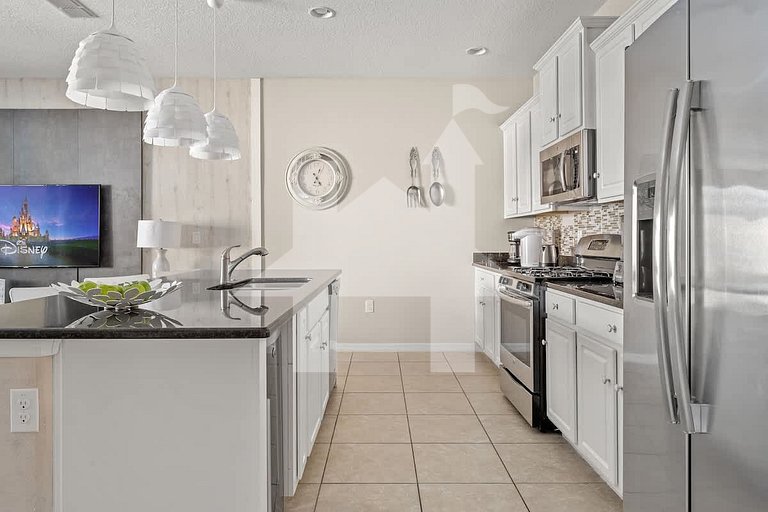 Vacation Home Near Disney, 4 bedrooms
