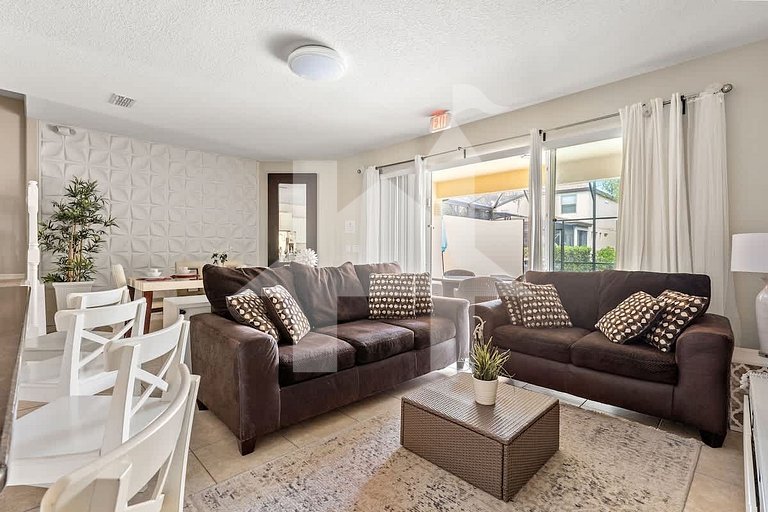 Vacation Home Near Disney, 4 bedrooms