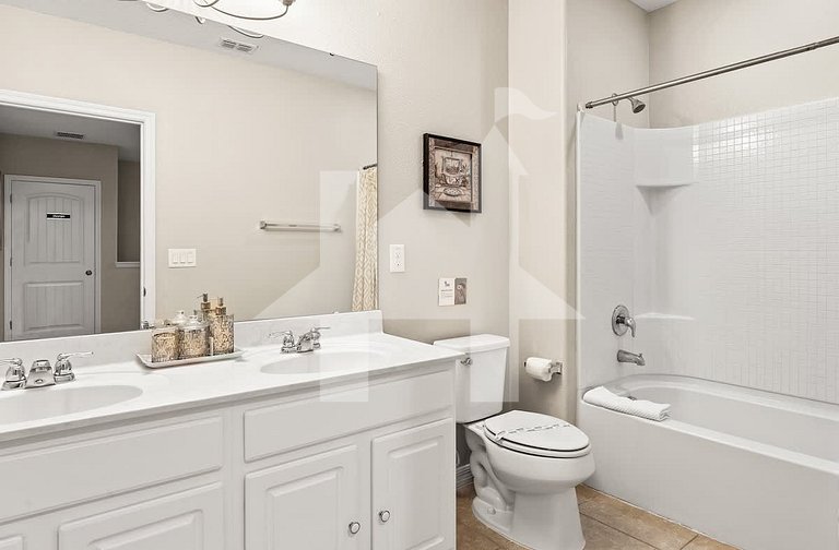 Vacation Home Near Disney, 4 bedrooms