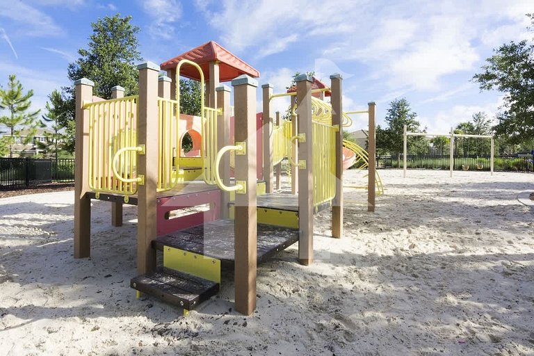 Vacation Home Near Disney, 4 bedrooms