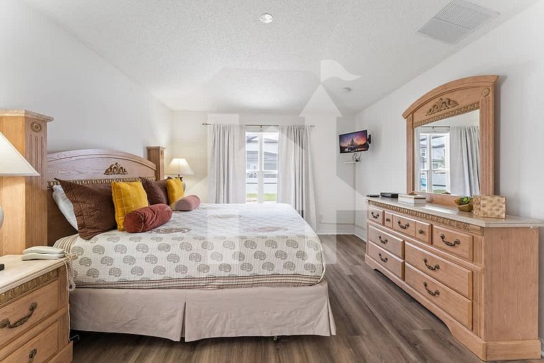 Vacation Home Near Disney, 4 bedrooms