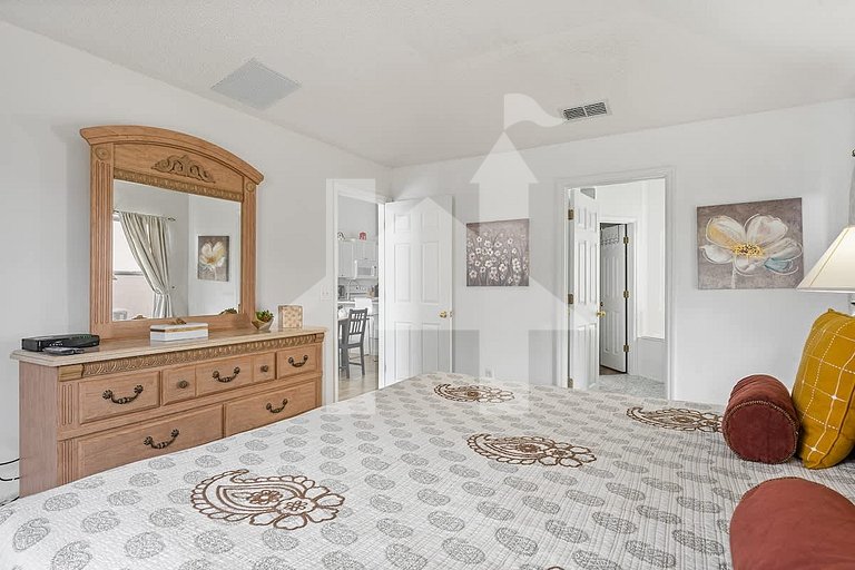 Vacation Home Near Disney, 4 bedrooms