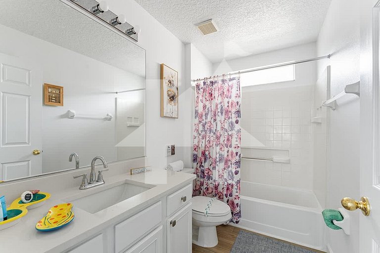 Vacation Home Near Disney, 4 bedrooms