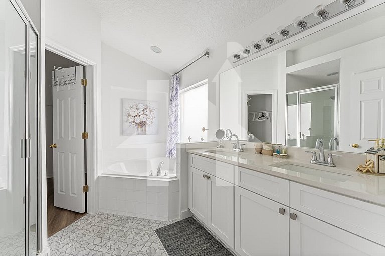 Vacation Home Near Disney, 4 bedrooms