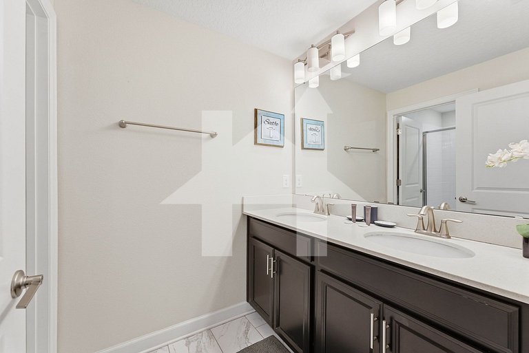 Vacation Home Near Disney, 4 bedrooms