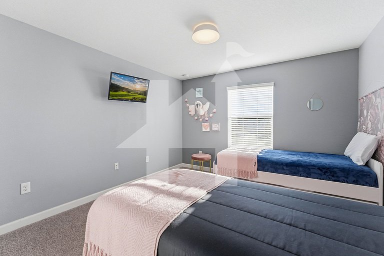 Vacation Home Near Disney, 4 bedrooms