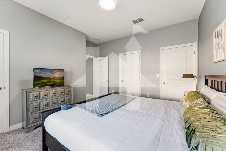 Vacation Home Near Disney, 4 bedrooms