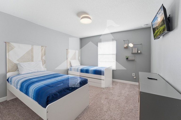 Vacation Home Near Disney, 4 bedrooms