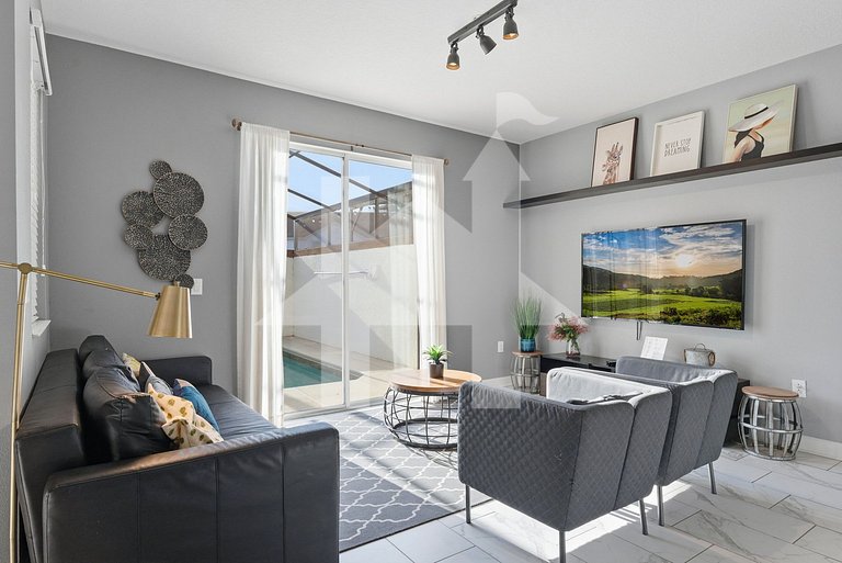 Vacation Home Near Disney, 4 bedrooms