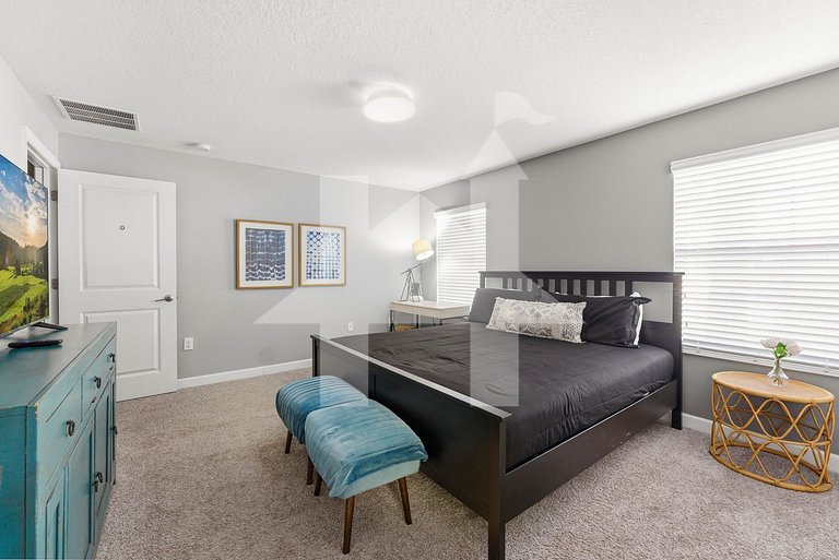 Vacation Home Near Disney, 4 bedrooms