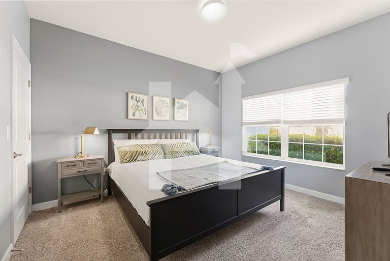 Vacation Home Near Disney, 4 bedrooms