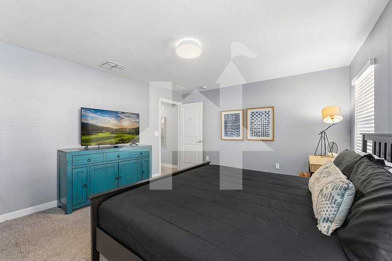 Vacation Home Near Disney, 4 bedrooms