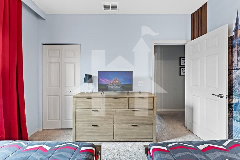 Vacation Home Near Disney, 4 bedrooms