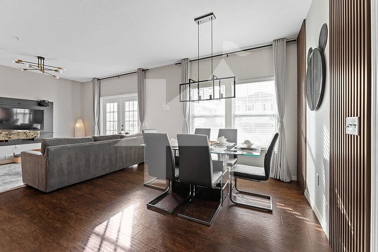 Vacation Home Near Disney, 4 bedrooms