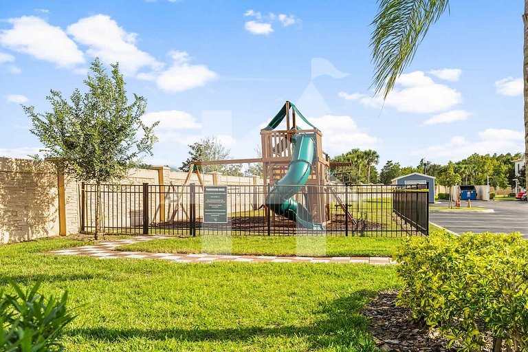 Vacation Home Near Disney, 4 bedrooms