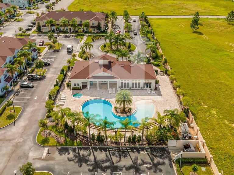 Vacation Home Near Disney, 4 bedrooms