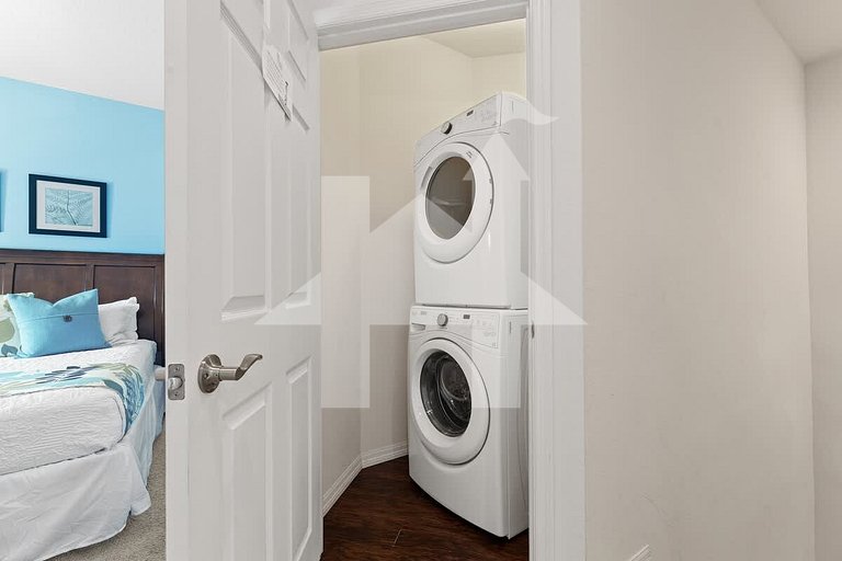 Vacation Home Near Disney, 4 bedrooms