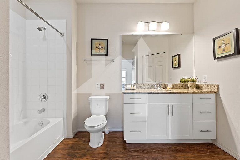 Vacation Home Near Disney, 4 bedrooms