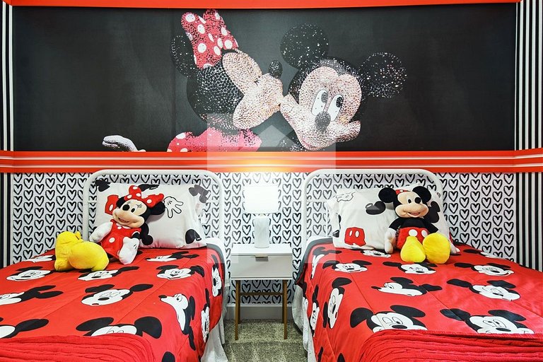 Vacation Home Near Disney, 4 bedrooms